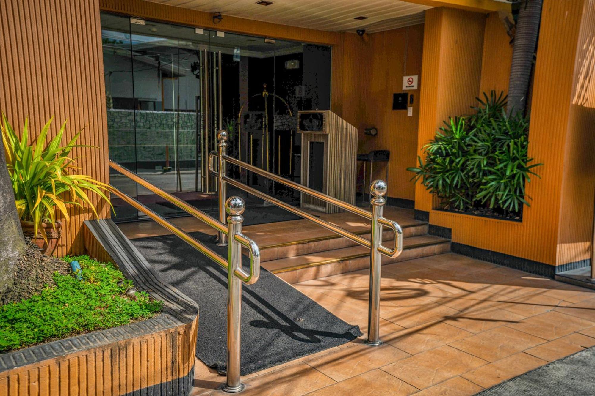 Fields Plaza By Abc Aparthotel