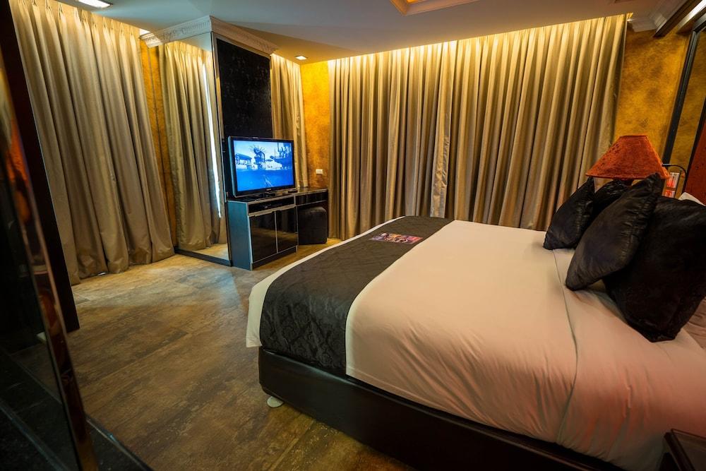 Fields Plaza By Abc Aparthotel 5*